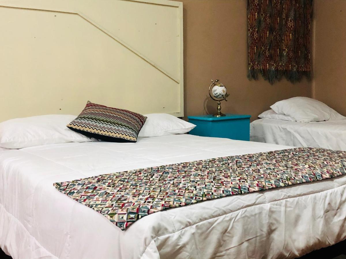 Hostal Kuira Ba By Rotamundos Chihuahua Eksteriør bilde